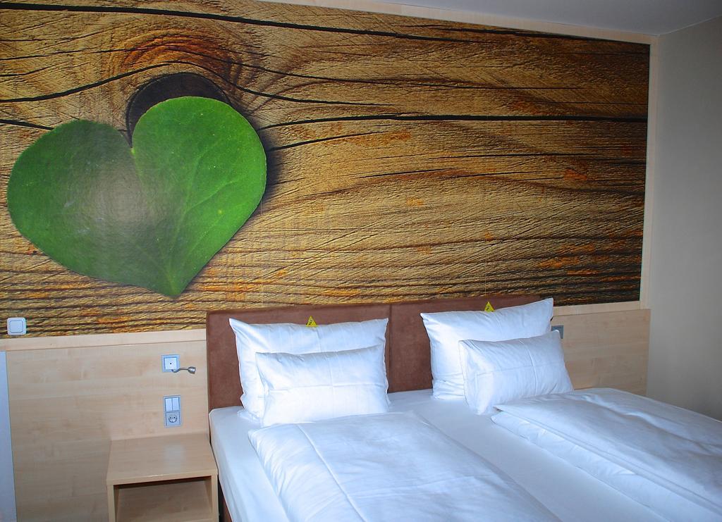 Hezelhof'S Radl-Hotel Wassertruedingen ภายนอก รูปภาพ